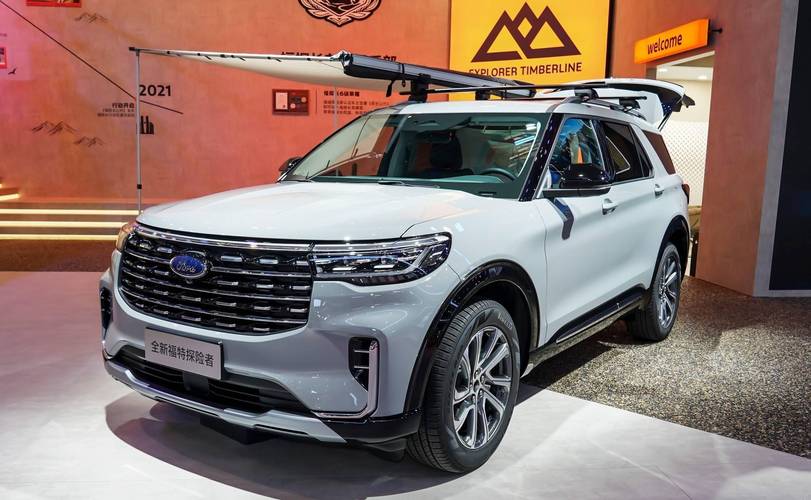 福特新款探险者上市，产品力升级且费用不变，多款车型可选