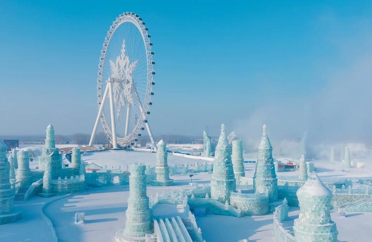 春节最合适旅游的地方推荐，冰雪海滨城市及特色景点都有